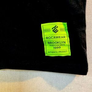 COPY - Rocawear Black and neon Green LOGO tee, XL, 💯 % cotton,Excellent Conditi…
